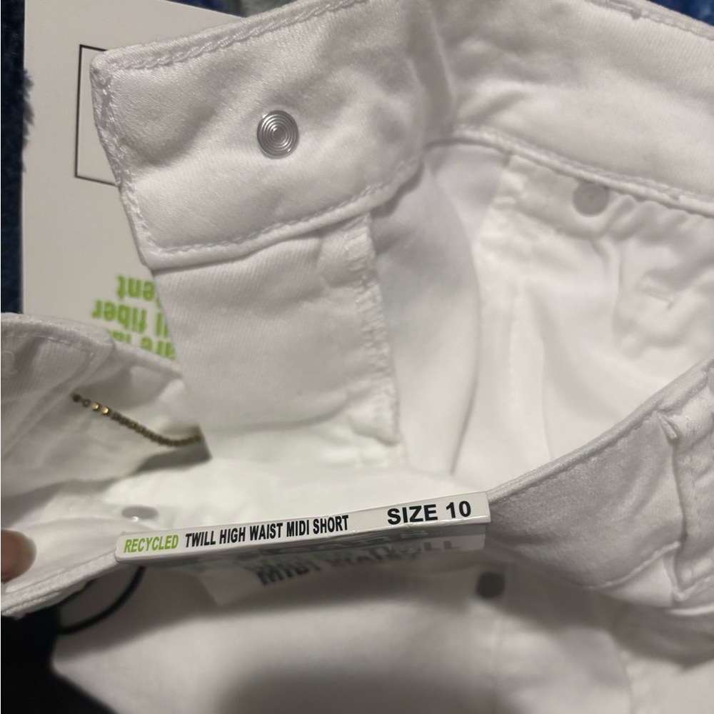 d. jeans women’s White Twill Midi Shorts